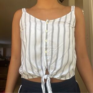 Hollister- tie front tank